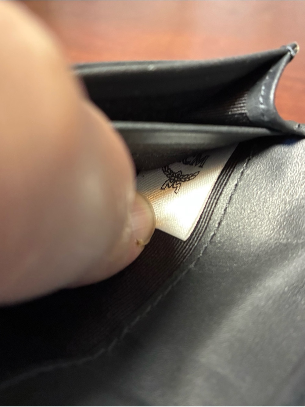 MCM Black Crinkled Leather Card Holder - Picture 6 of 8